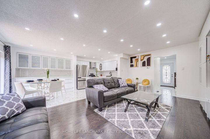 Photo 10 at 24 Willow Trail Road, Greensborough, Markham