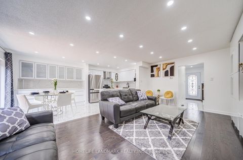 Photo 10 at 24 Willow Trail Road, Greensborough, Markham