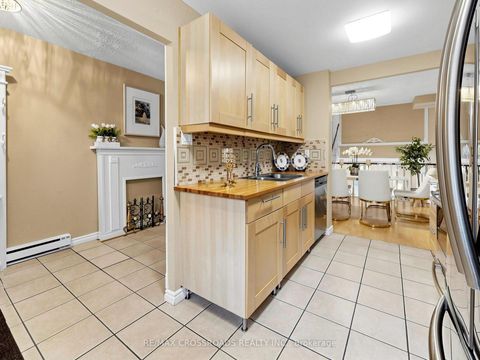 Photo 11 at 189 - 50 Scarborough Golf Club Road, Scarborough Village, Toronto