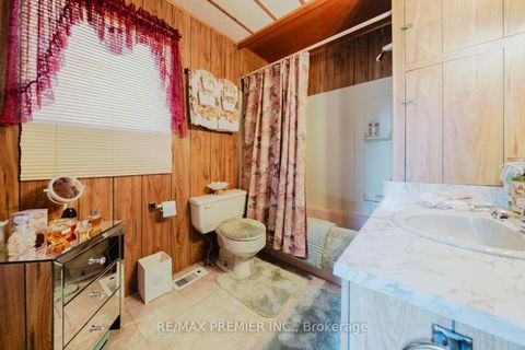 Photo 10 at 23 Lippincott Street W, Weston, Toronto