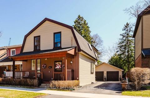 Photo 20 at 23 Lippincott Street W, Weston, Toronto