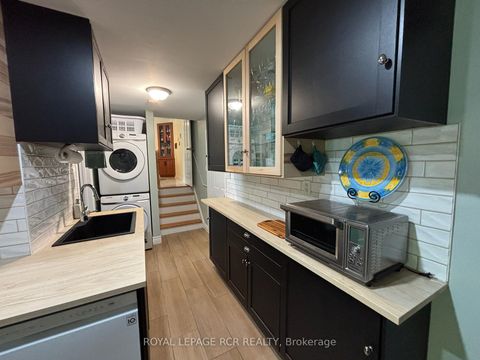 Photo 12 at 1049 Elgin Street, Leslie Valley, Newmarket