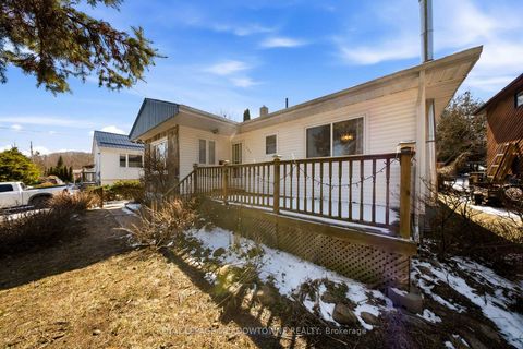 Photo 5 at 209 Cliff Road, South Shore, Barrie