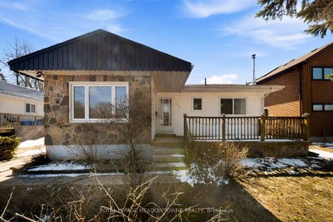 Photo 6 at 209 Cliff Road, South Shore, Barrie