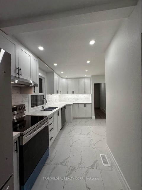 Photo 3 at 10 Anticosti Drive, Bendale, Toronto