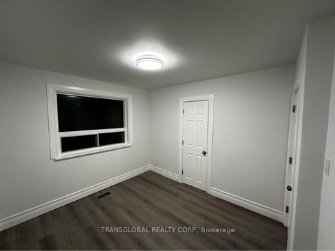 Photo 8 at 10 Anticosti Drive, Bendale, Toronto