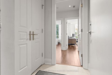 Photo 15 at TH#31 - 25 Greenview Avenue, Newtonbrook West, Toronto