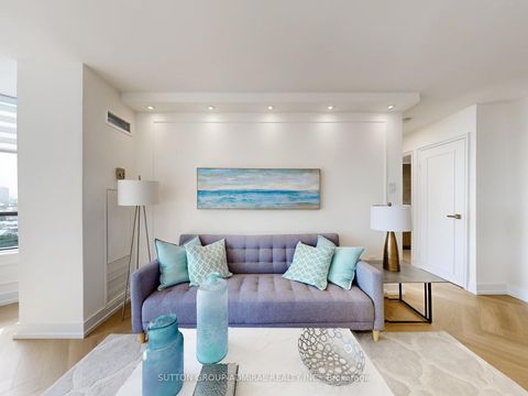 Photo 4 at 1009 - 7440 Bathurst Street, Brownridge, Vaughan