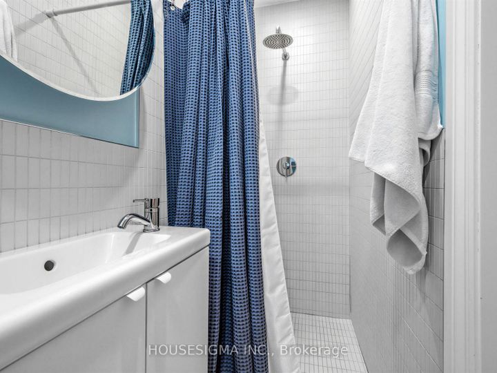 Photo 6 at 75 Henrietta Street, Smythe, Toronto