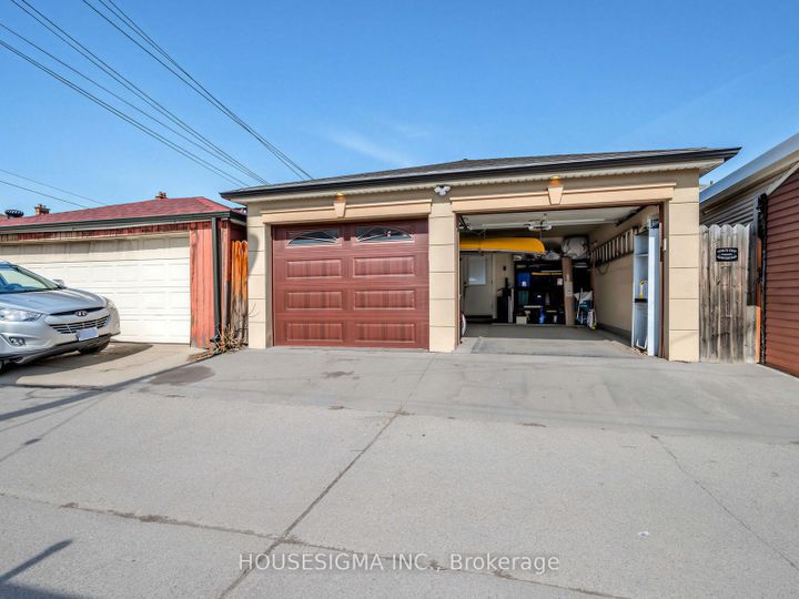 Photo 20 at 75 Henrietta Street, Smythe, Toronto