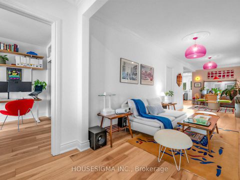 Photo 2 at 75 Henrietta Street, Smythe, Toronto