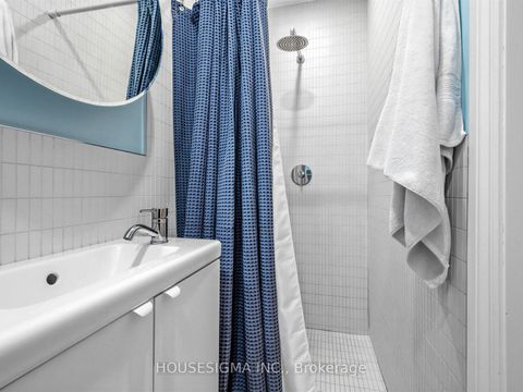 Photo 6 at 75 Henrietta Street, Smythe, Toronto