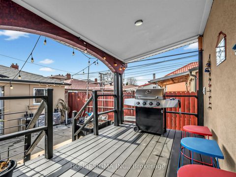 Photo 21 at 75 Henrietta Street, Smythe, Toronto