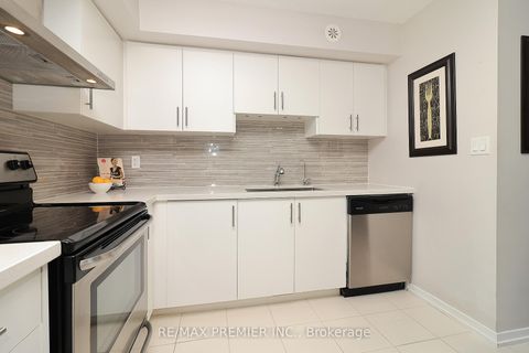 Photo 16 at C14 - 26 Bruce Street, East Woodbridge, Vaughan