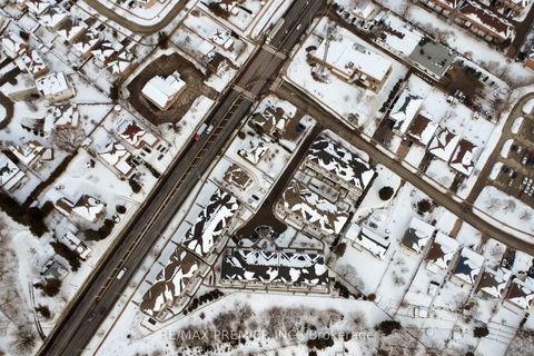 Photo 35 at C14 - 26 Bruce Street, East Woodbridge, Vaughan