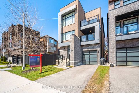 Photo 3 at 22 Kipling Grove Court, Rosethorn, Toronto