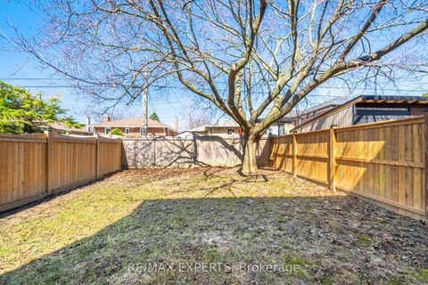 Photo 38 at 22 Kipling Grove Court, Rosethorn, Toronto