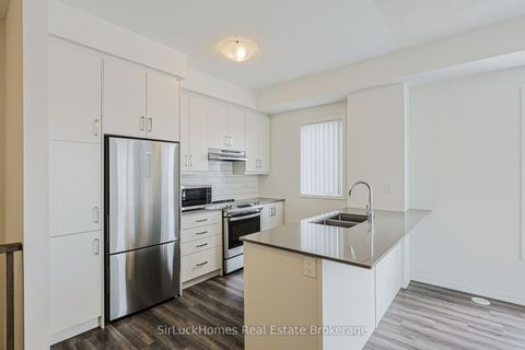 Photo 12 at 342 - 100 Honeycrisp Crescent, Vaughan Corporate Centre, Vaughan