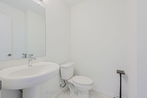 Photo 16 at 342 - 100 Honeycrisp Crescent, Vaughan Corporate Centre, Vaughan