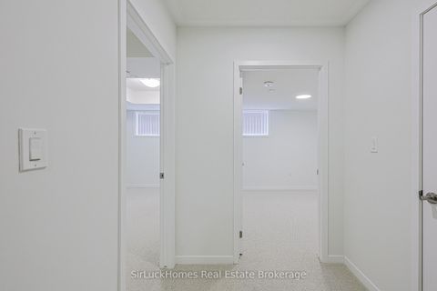 Photo 20 at 342 - 100 Honeycrisp Crescent, Vaughan Corporate Centre, Vaughan