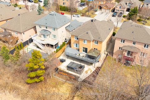 Photo 3 at 16 St Michele Place, Islington Woods, Vaughan