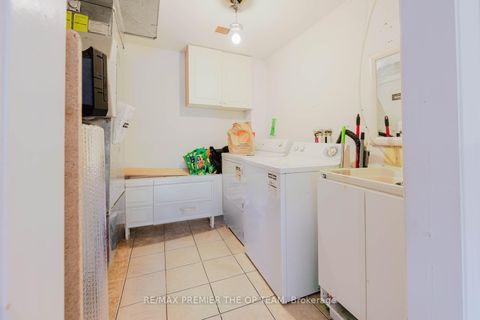 Photo 37 at 16 St Michele Place, Islington Woods, Vaughan