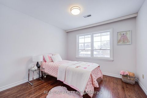 Photo 29 at 22 Kenmanor Boulevard, L'Amoreaux, Toronto