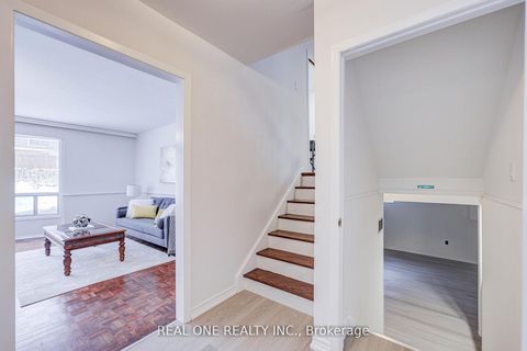 Photo 33 at 22 Kenmanor Boulevard, L'Amoreaux, Toronto