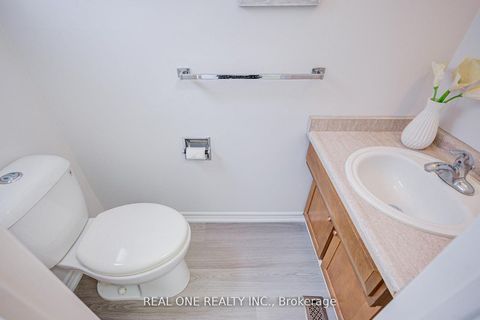 Photo 40 at 22 Kenmanor Boulevard, L'Amoreaux, Toronto