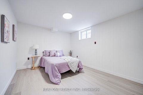 Photo 46 at 22 Kenmanor Boulevard, L'Amoreaux, Toronto