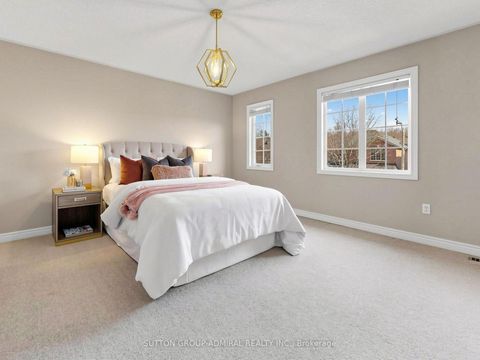 Photo 22 at 36 Canelli Heights Court, Patterson, Vaughan