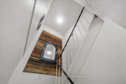 Photo 13 at 617 - 60 Southport Street, Swansea, Toronto