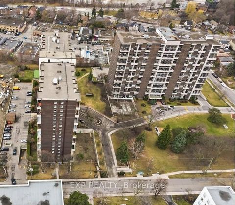 Photo 31 at 617 - 60 Southport Street, Swansea, Toronto