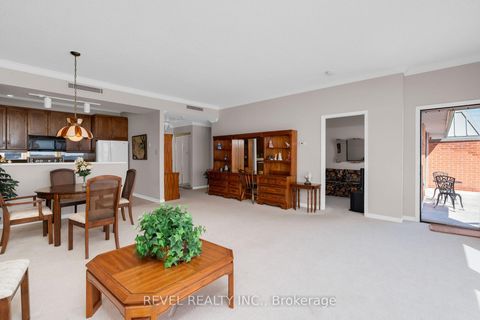 Photo 9 at 304 - 21 Kempenfelt Drive, North Shore, Barrie