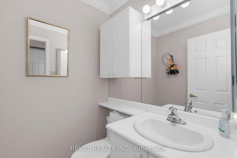 Photo 13 at 304 - 21 Kempenfelt Drive, North Shore, Barrie