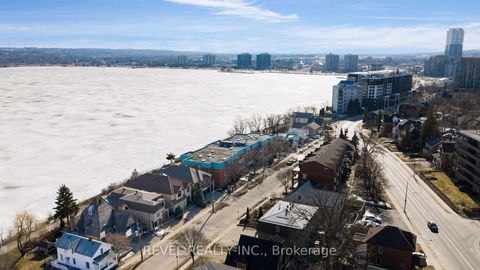 Photo 28 at 304 - 21 Kempenfelt Drive, North Shore, Barrie