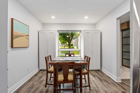 Photo 3 at 18 Rock Fern Way, Don Valley Village, Toronto