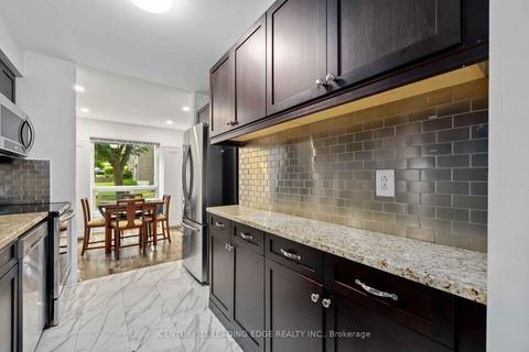 Photo 5 at 18 Rock Fern Way, Don Valley Village, Toronto