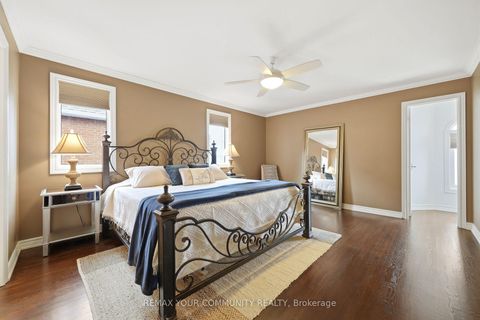 Photo 21 at 29 McGee Crescent, Aurora Highlands, Aurora