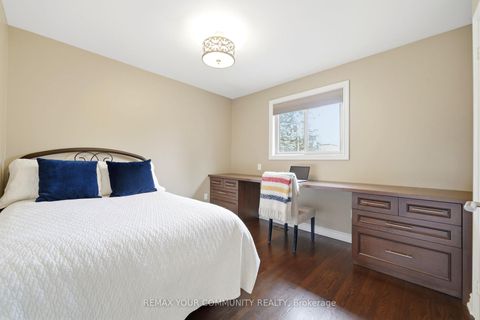 Photo 28 at 29 McGee Crescent, Aurora Highlands, Aurora