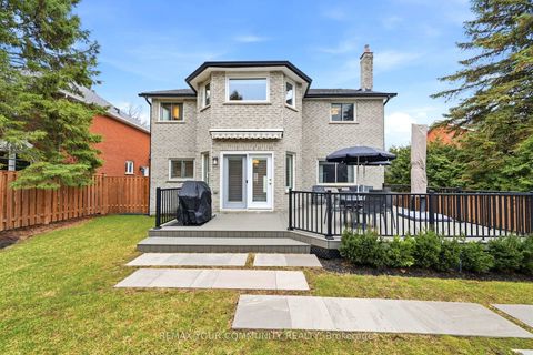 Photo 40 at 29 McGee Crescent, Aurora Highlands, Aurora