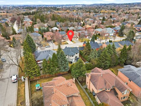 Photo 46 at 29 McGee Crescent, Aurora Highlands, Aurora