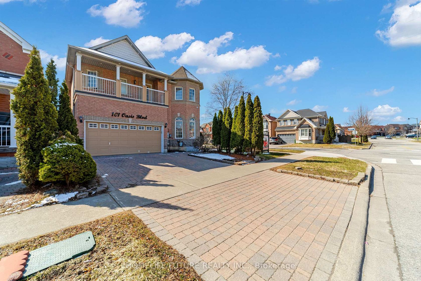 101 Oasis Boulevard, Rouge E11, Toronto photo number 2