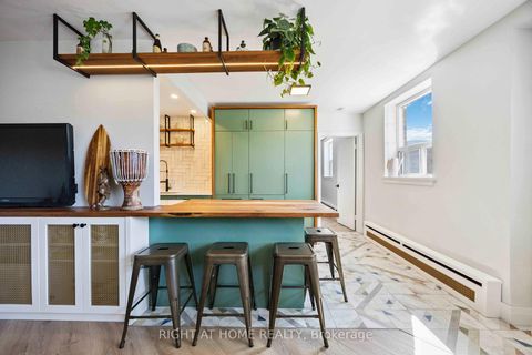 Photo 12 at 103 - 57 Neptune Drive, Lawrence, Toronto