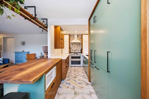 Photo 16 at 103 - 57 Neptune Drive, Lawrence, Toronto