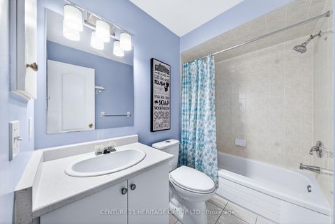 Photo 22 at 489 Menczel Crescent, Summerhill Estates, Newmarket