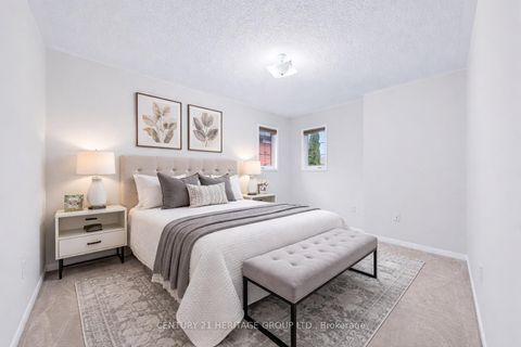 Photo 30 at 489 Menczel Crescent, Summerhill Estates, Newmarket