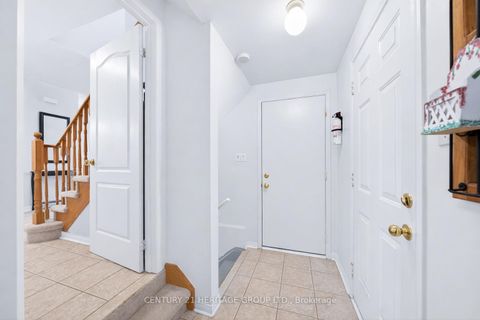 Photo 32 at 489 Menczel Crescent, Summerhill Estates, Newmarket