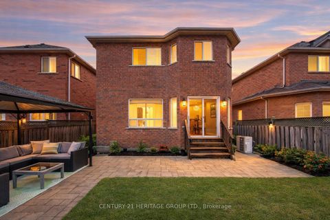 Photo 37 at 489 Menczel Crescent, Summerhill Estates, Newmarket