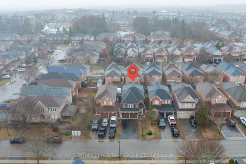 Photo 39 at 489 Menczel Crescent, Summerhill Estates, Newmarket